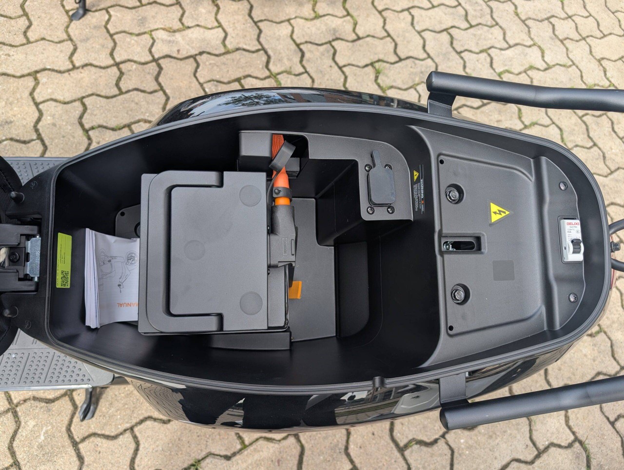 Yadea Owin LFP 45kmh/1500W/72V/30Ah/150kg/105km SW E-Roller