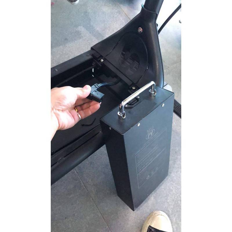 Futura X9 Plus Li-Io 25kmh/2000W/60V/30Ah/149kg/75km SW E-Chopper