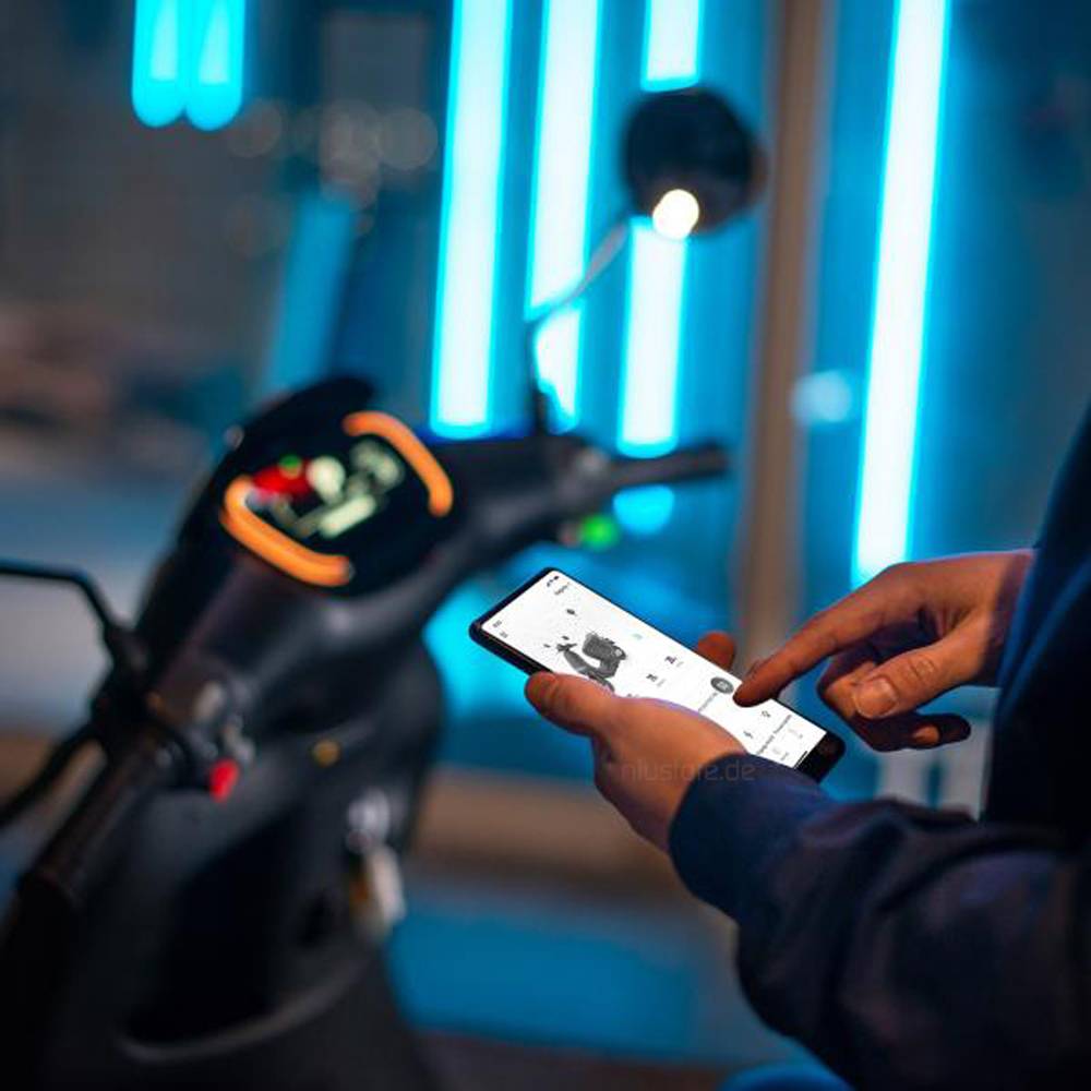 Segway Ninebot E110S Li-Io 45kmh/1000W/30Ah/75km RT E-Roller