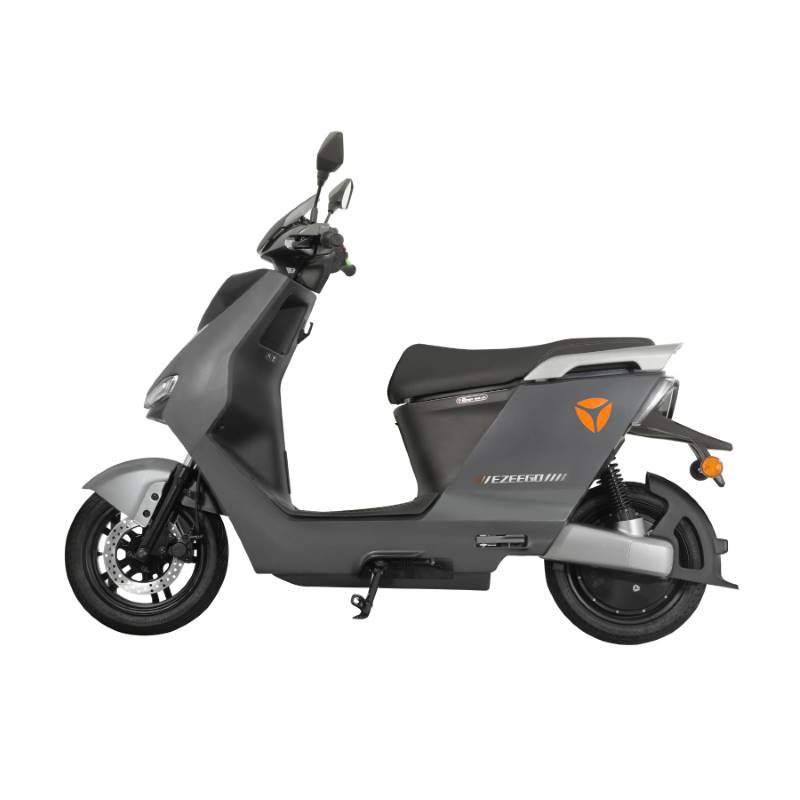 Yadea Ezeego F70 Li-Io 45kmh/1500W/27Ah/150kg/80km GR E-Roller