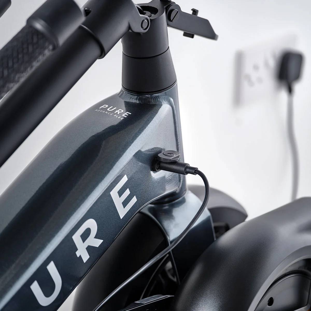 Streetbooster Pure Flex PL 22kmh 40km 350W 710W E-Scooter ABE