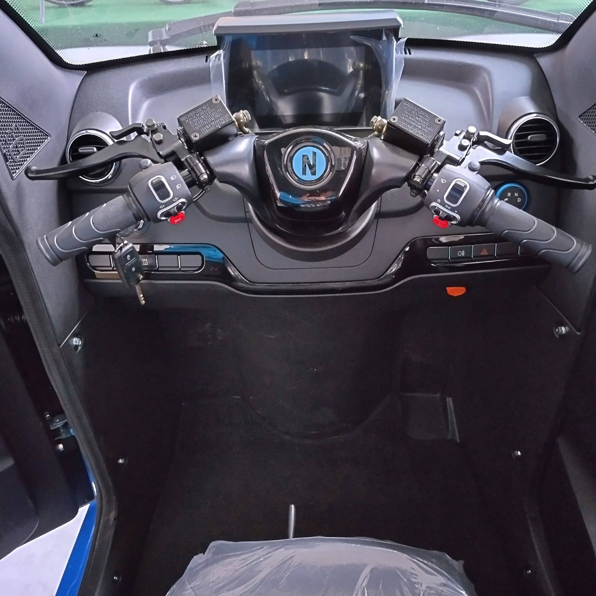 Nelio R3 Comfort V3 LiPo 45kmh/2000W/80Ah WS E-Kabinenroller