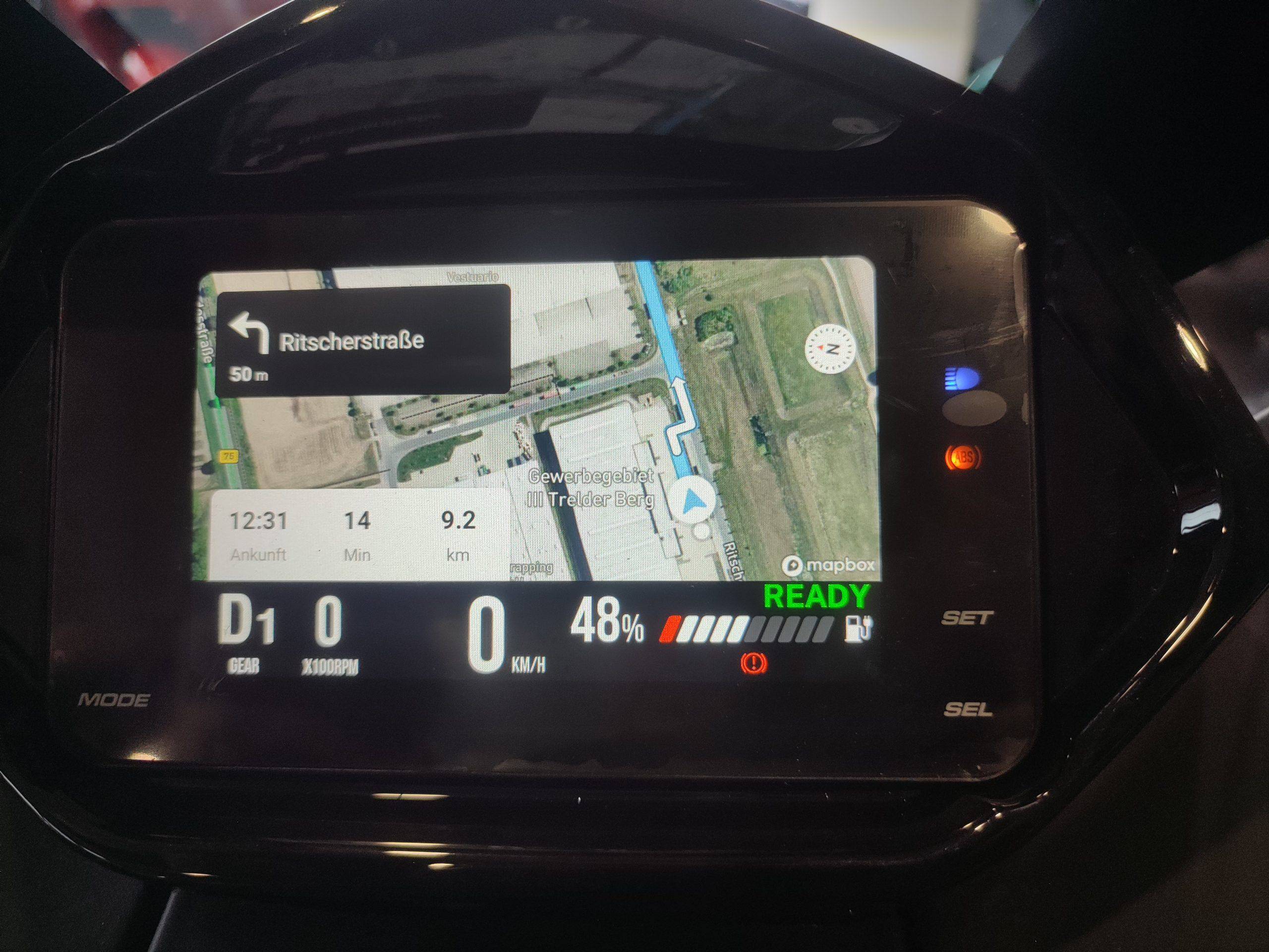 E-Kuma Wind Li-Io 110kmh/7000W/72V/115Ah/150kg/180km GN E-Roller