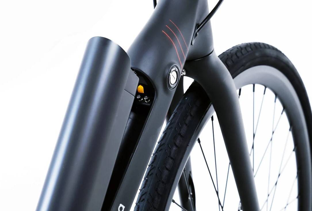 URTOPIA CARBON1-M E-Bike SW 28" 45cm/360Wh 130km Smart E-Bike