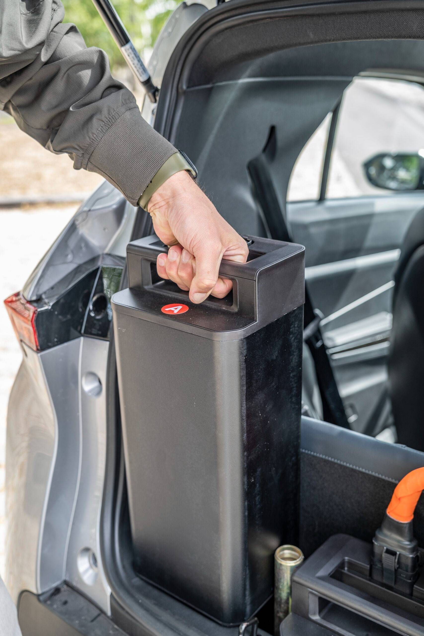 SWAPA ZIP Li-Io 25kmh/4kW/72V/40Ah/150kg/100km SI E-Kabinenroller