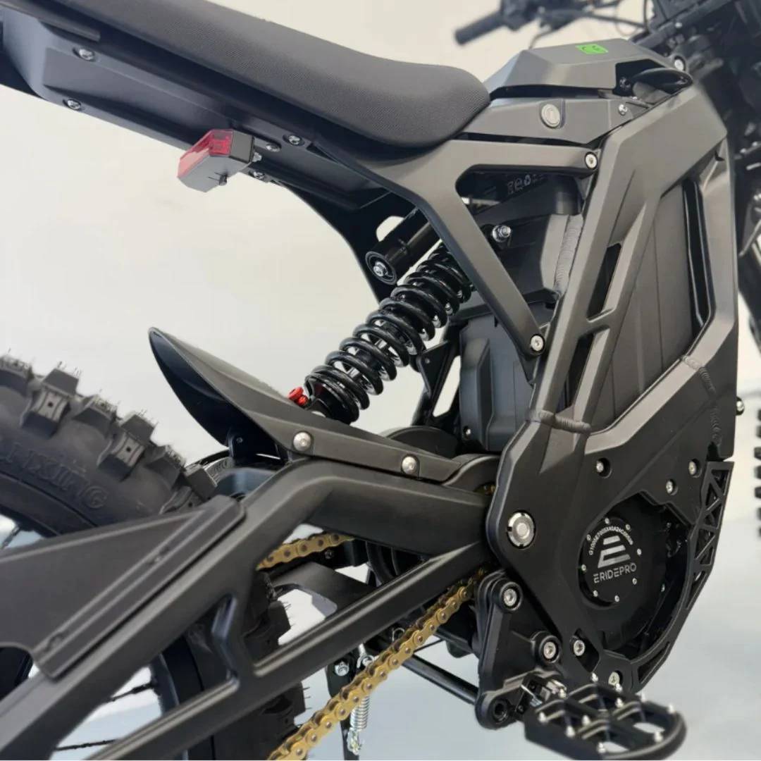 ERIDE PRO SR L3E Li-Io 100 kmh/10000W/50Ah/137kg/70km SW E-Roller