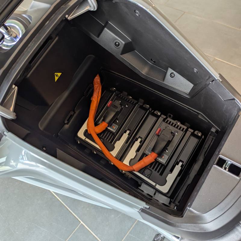 Yadea Keeness K2 Li-Io 100kmh/7000W/2x32Ah/100km WS E-Roller