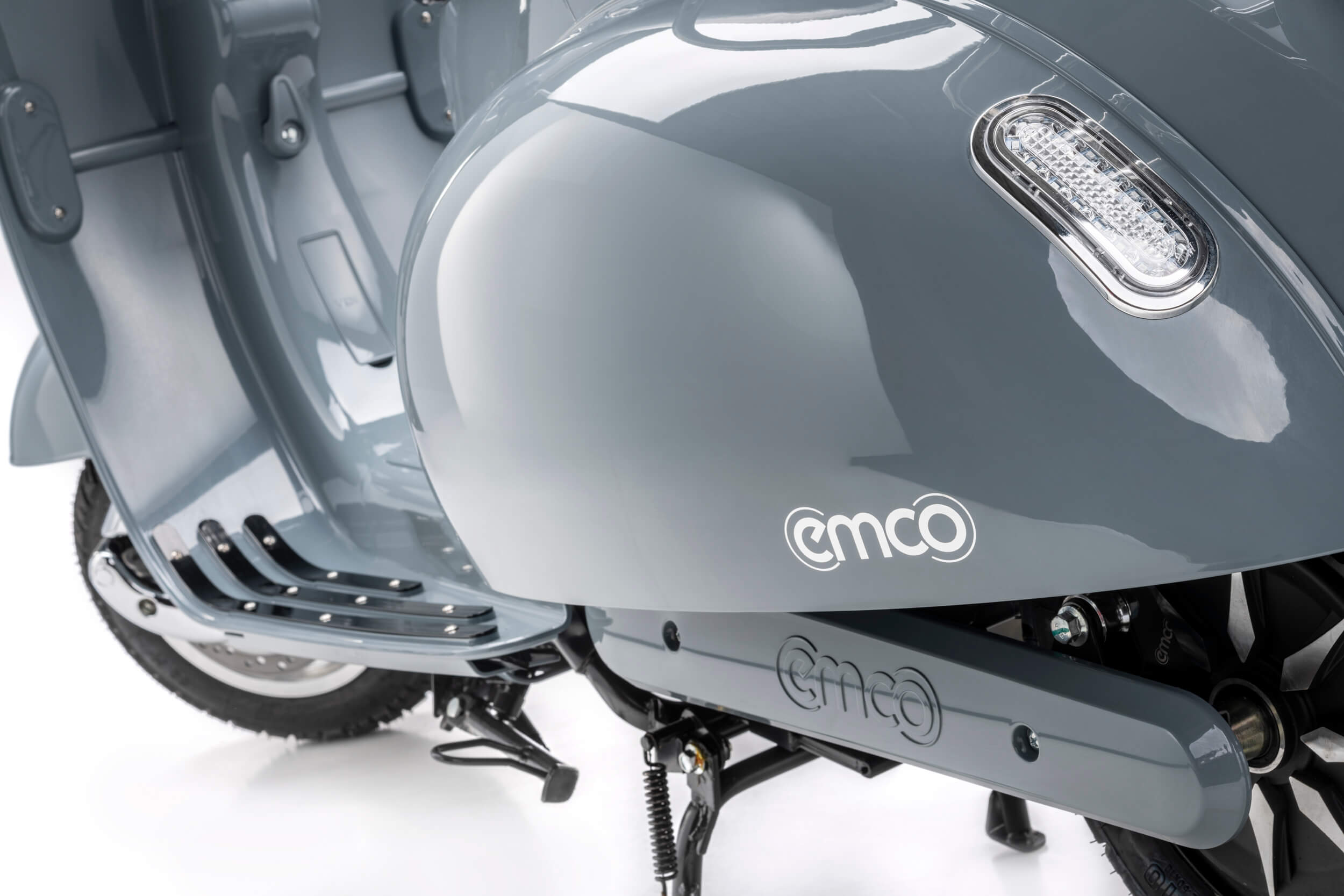 EMCO Nova Li-Io 45 kmh/1700W/2x48V/2x37Ah/150kg/130km WS E-Roller