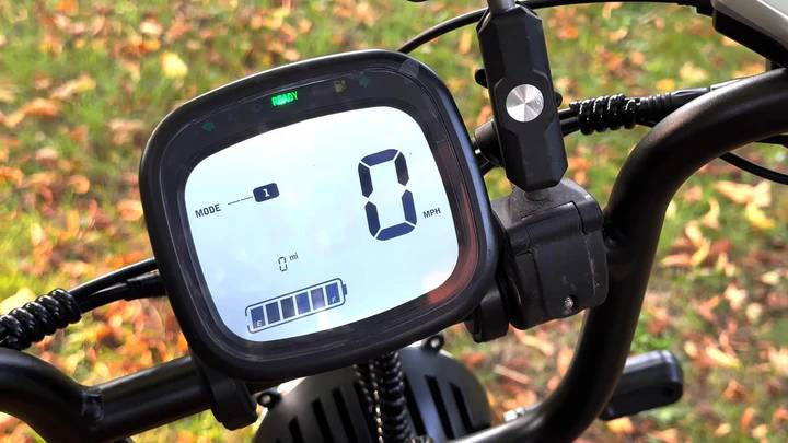 Cyrusher Ovia EEC Li-Io 45kmh/750W/17Ah/150kg/80km WS E-Roller