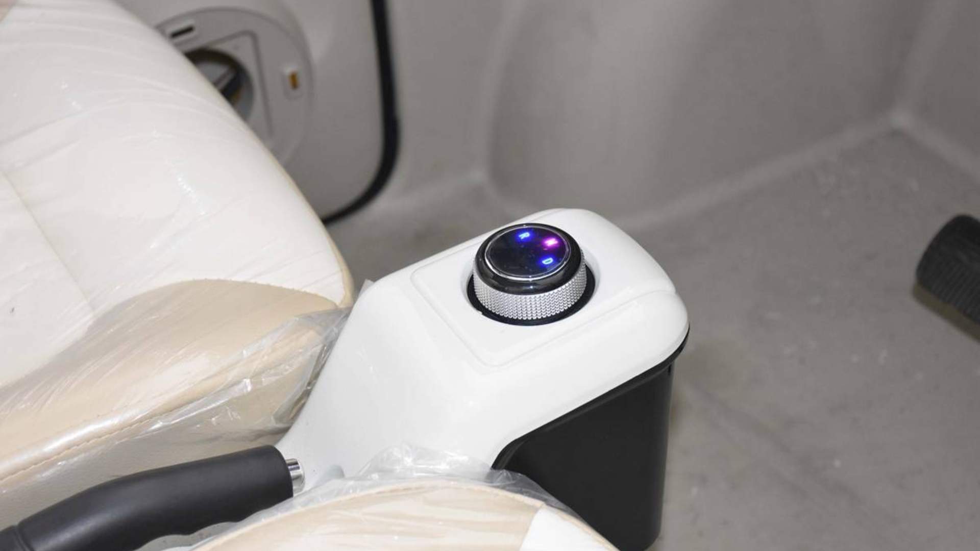 Elion A6 Pilot Li-Io 45kmh/4000W/175Ah/180km RT E-Kabinenroller