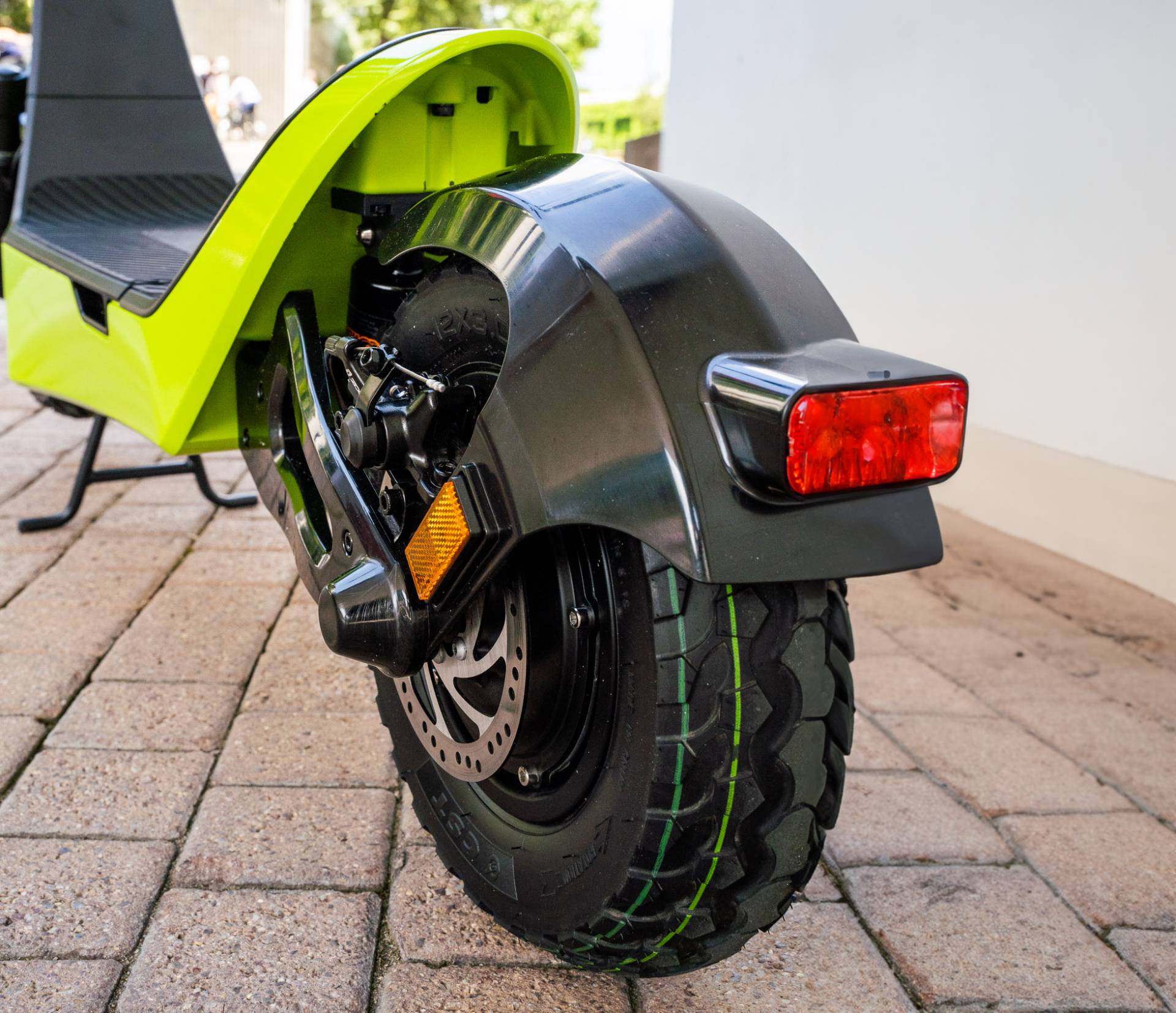 Streetbooster Pollux OSI 22 kmh 50km 500W 1200W E-Scooter ABE