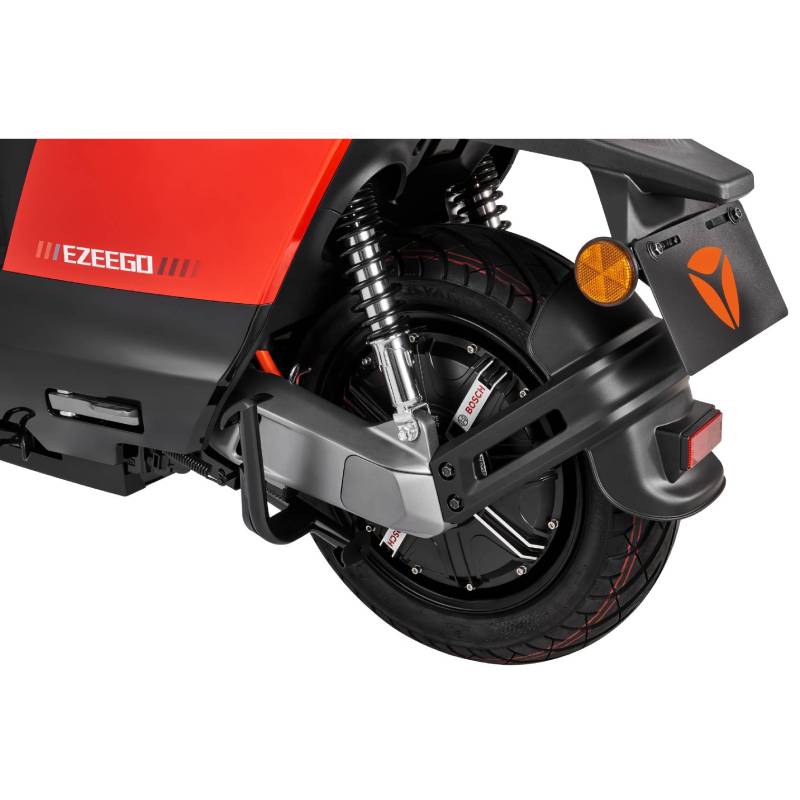 Yadea Ezeego F70 Li-Io 45kmh/1500W/27Ah/150kg/80km SW E-Roller