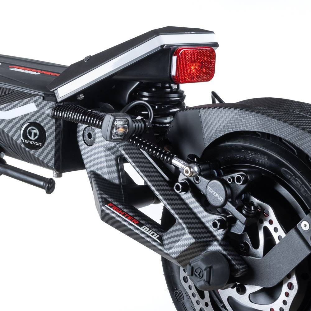 Teverun Fighter Mini Pro Carbon 22kmh 100km 2600W E-Scooter ABE