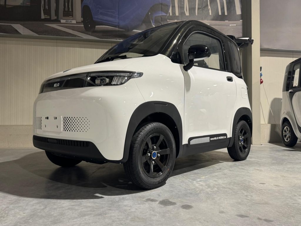 Nelio R4 Twin 200 Klima LFP 45kmh/4kW/170,66Ah WS E-Kabinenroller