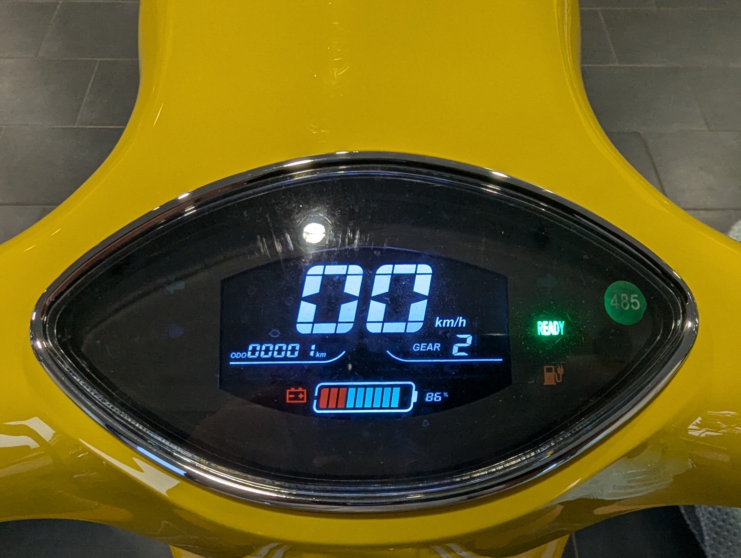 E-Kuma Sky Li-Io 25kmh/2000W/2x23,4Ah/150kg/100km GN E-Roller